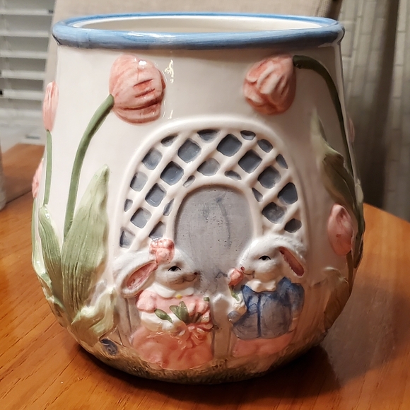 Caffco cookie jar, bunnies, tulips, Easter, Spring. - Picture 6 of 12